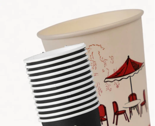 اكواب متنوعة